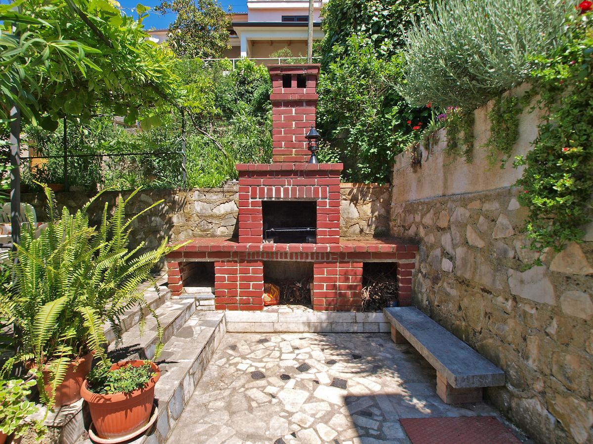 Apartments And Room Rabac 155 Exterior foto